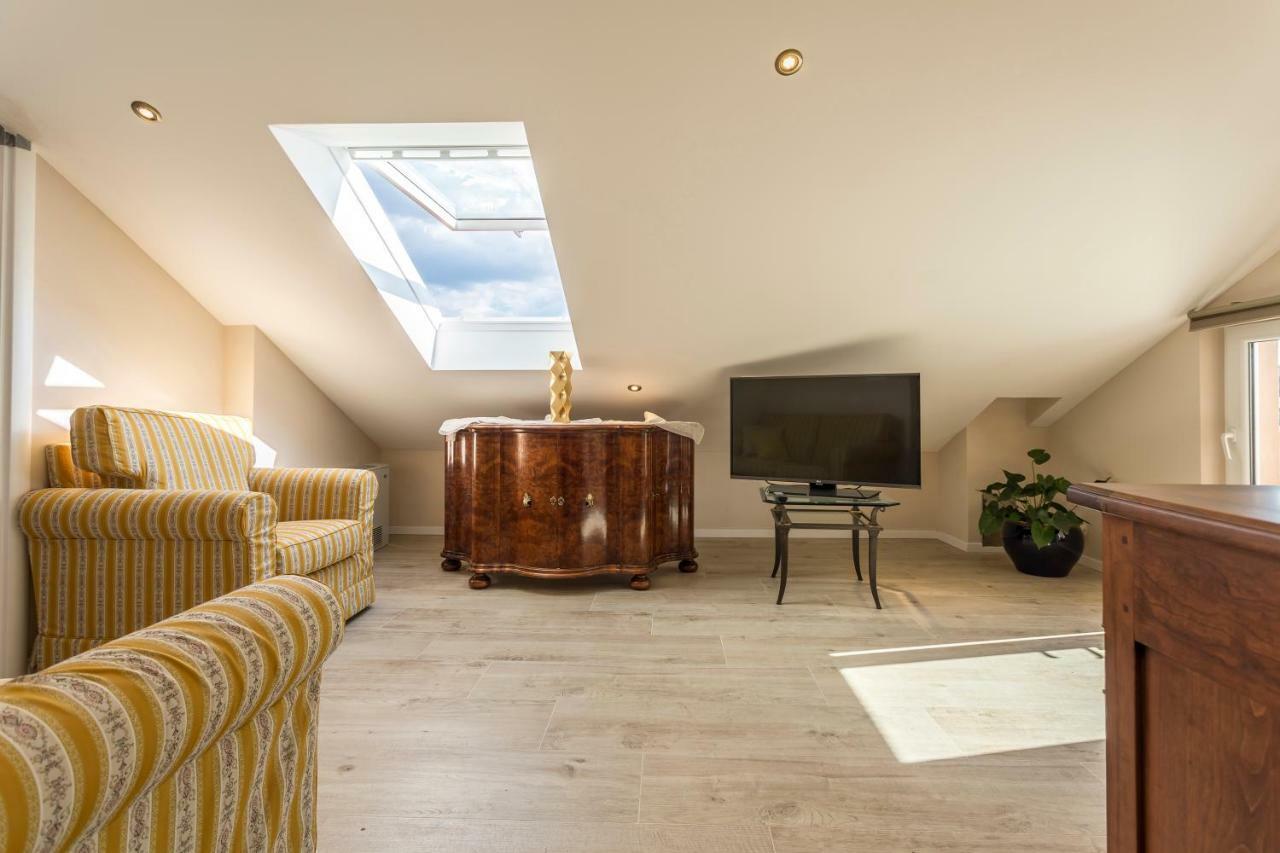 Villa Flores Rogoznica  Eksteriør bilde