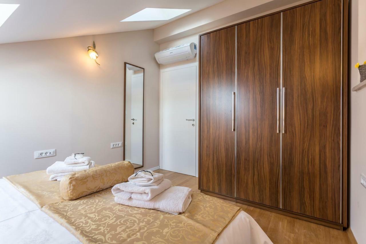 Villa Flores Rogoznica  Eksteriør bilde